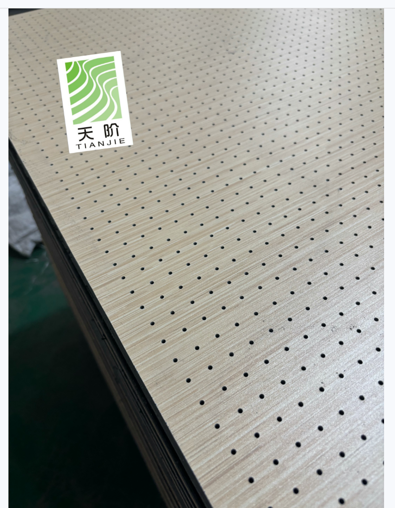 微孔吸音板廠家哪家好？天階聲學(xué)，源頭工廠品質(zhì)保障
