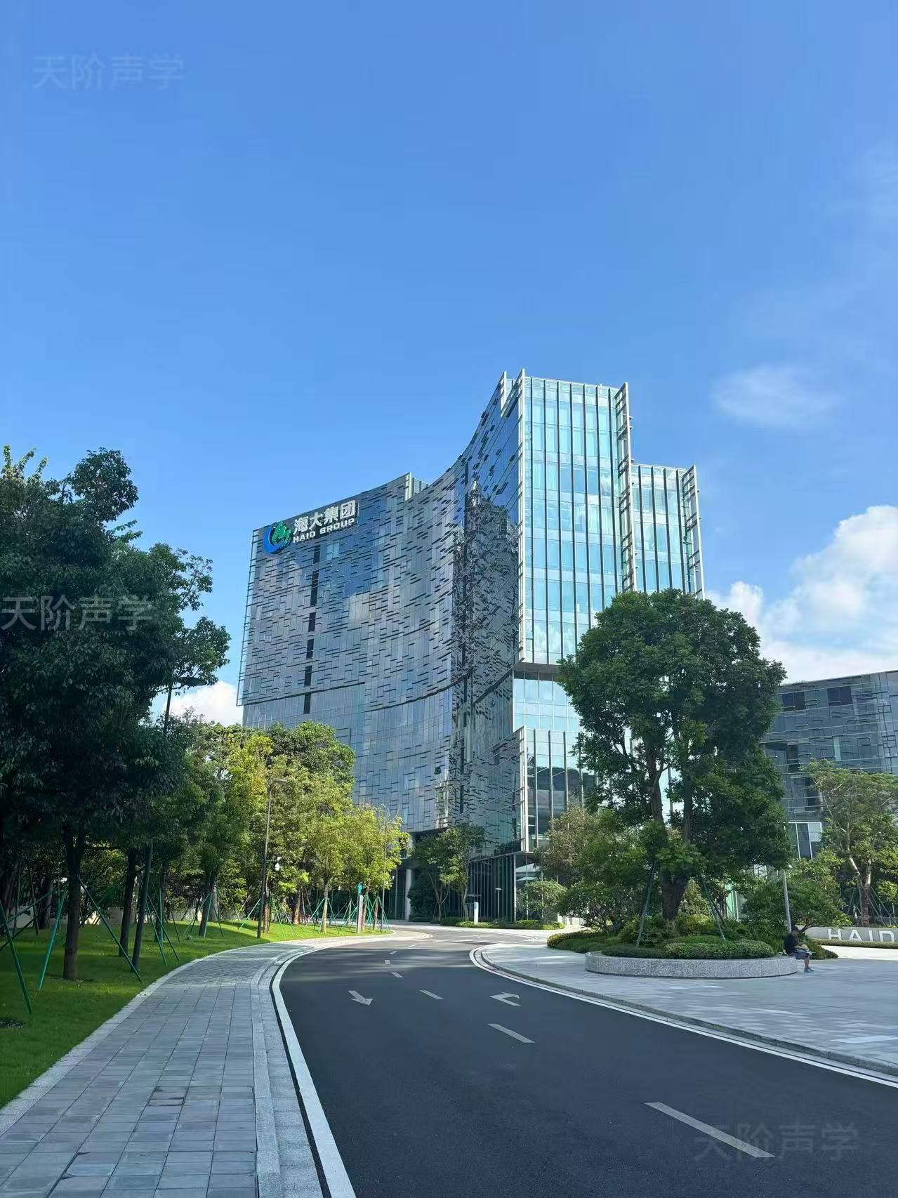 砂巖吸音板+吸音涂料在海大集團員工餐廳的應用